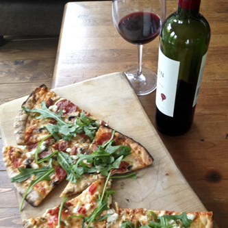 woodfired pizza wine